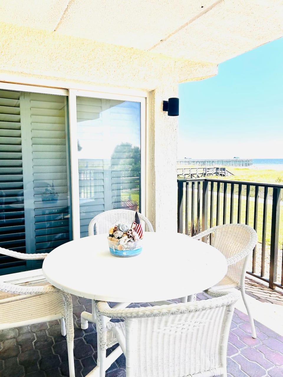 Patio, Natural landscape, View (from property/room), Balcony/Terrace, Seating area, Dining area, Sea view