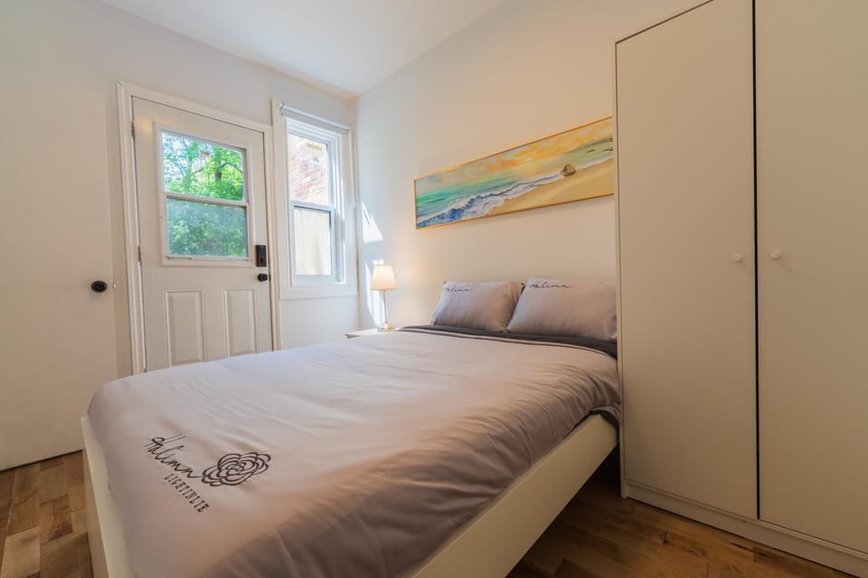 Bed, Photo of the whole room, Bedroom, wardrobe