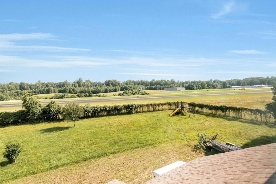 Nearby landmark, Natural landscape, View (from property/room)