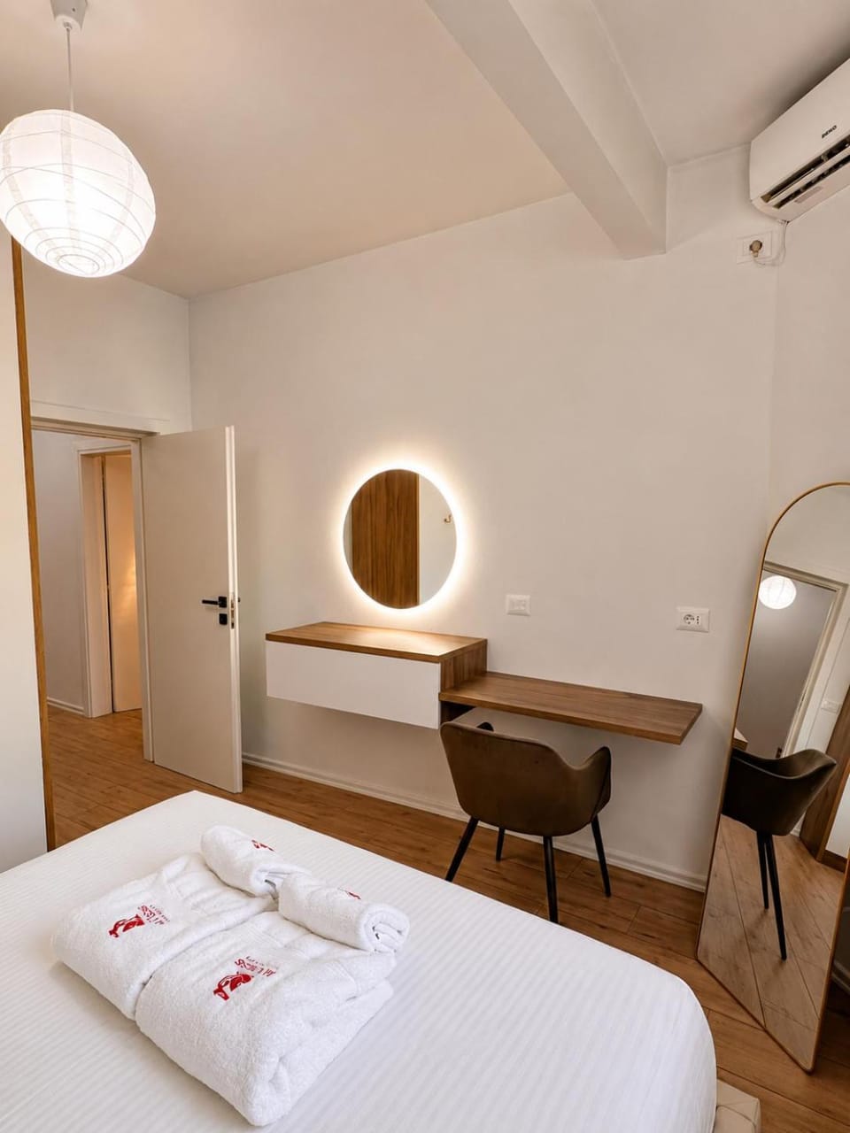 Matisse No7 - One Bedroom Apartment With Balcony Apartment in Tirana
