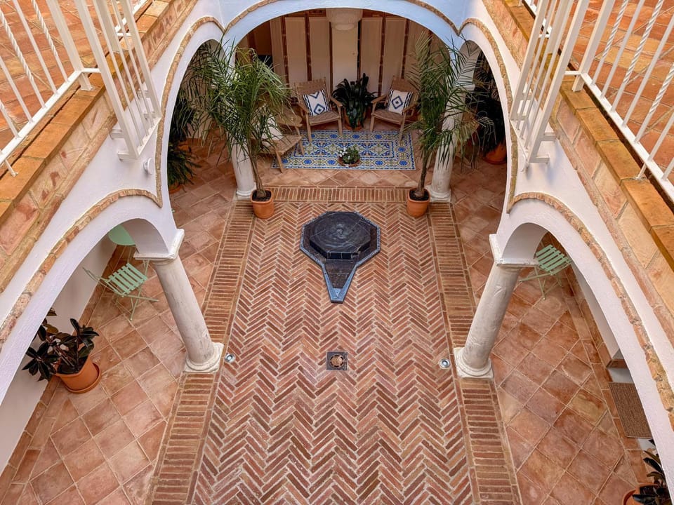 Patio, sunbed