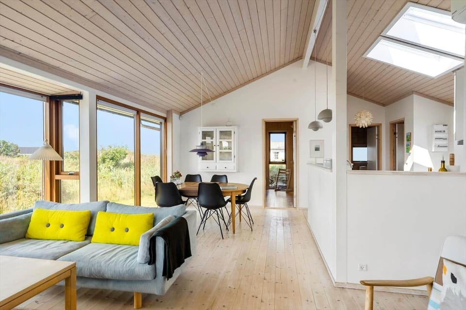 LN2030-Hjorring-Konkylievej-14 House in Hirtshals