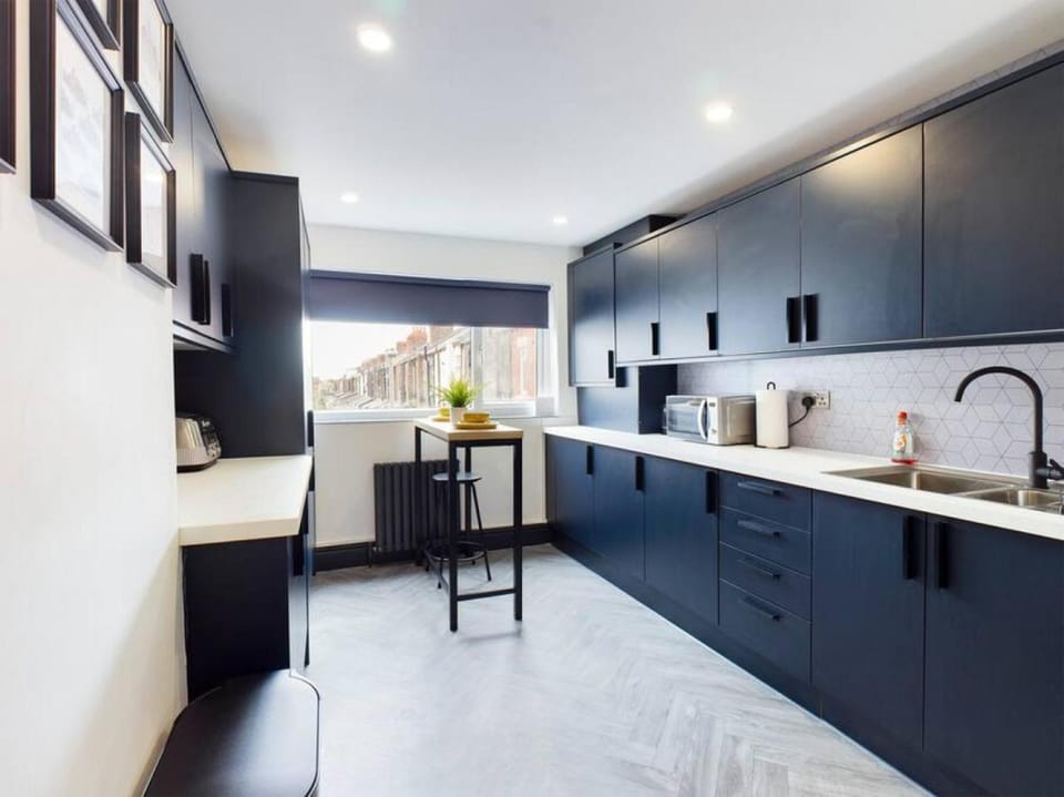 Exclusive private rooms in great houseshare Bed and Breakfast in Liverpool