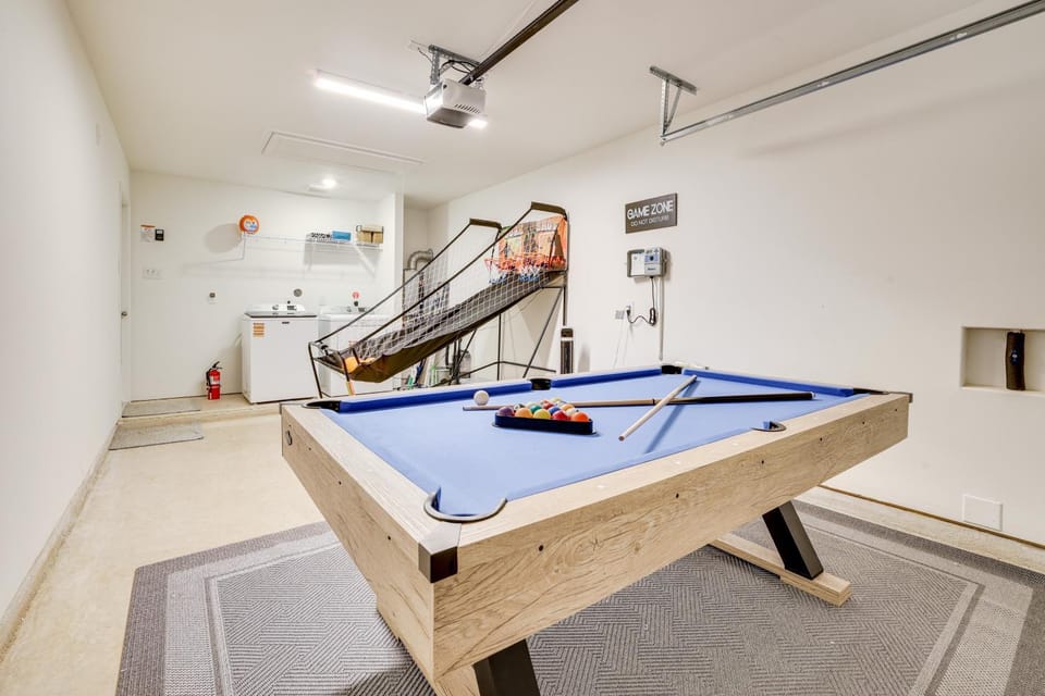 Game Room and Private Yard Modern San Antonio Home House in San Antonio