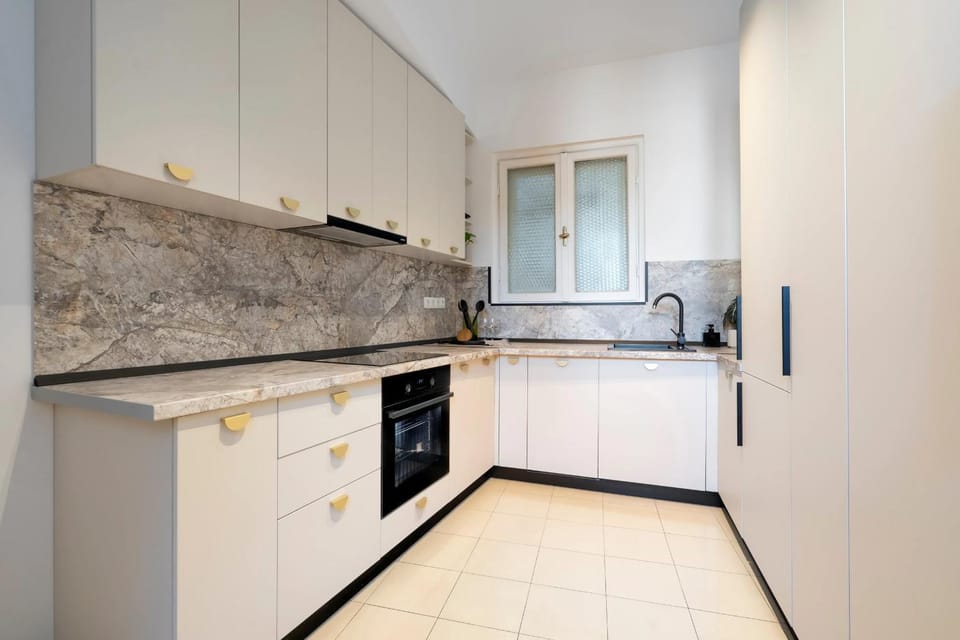 Kitchen or kitchenette, dishwasher, pet friendly, stove