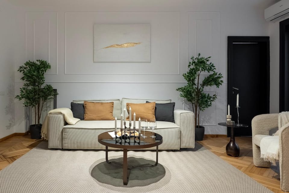 Living room, Seating area