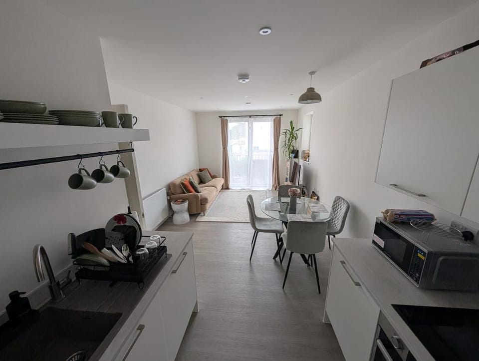 Modern, cosy and well-located! Apartment in London
