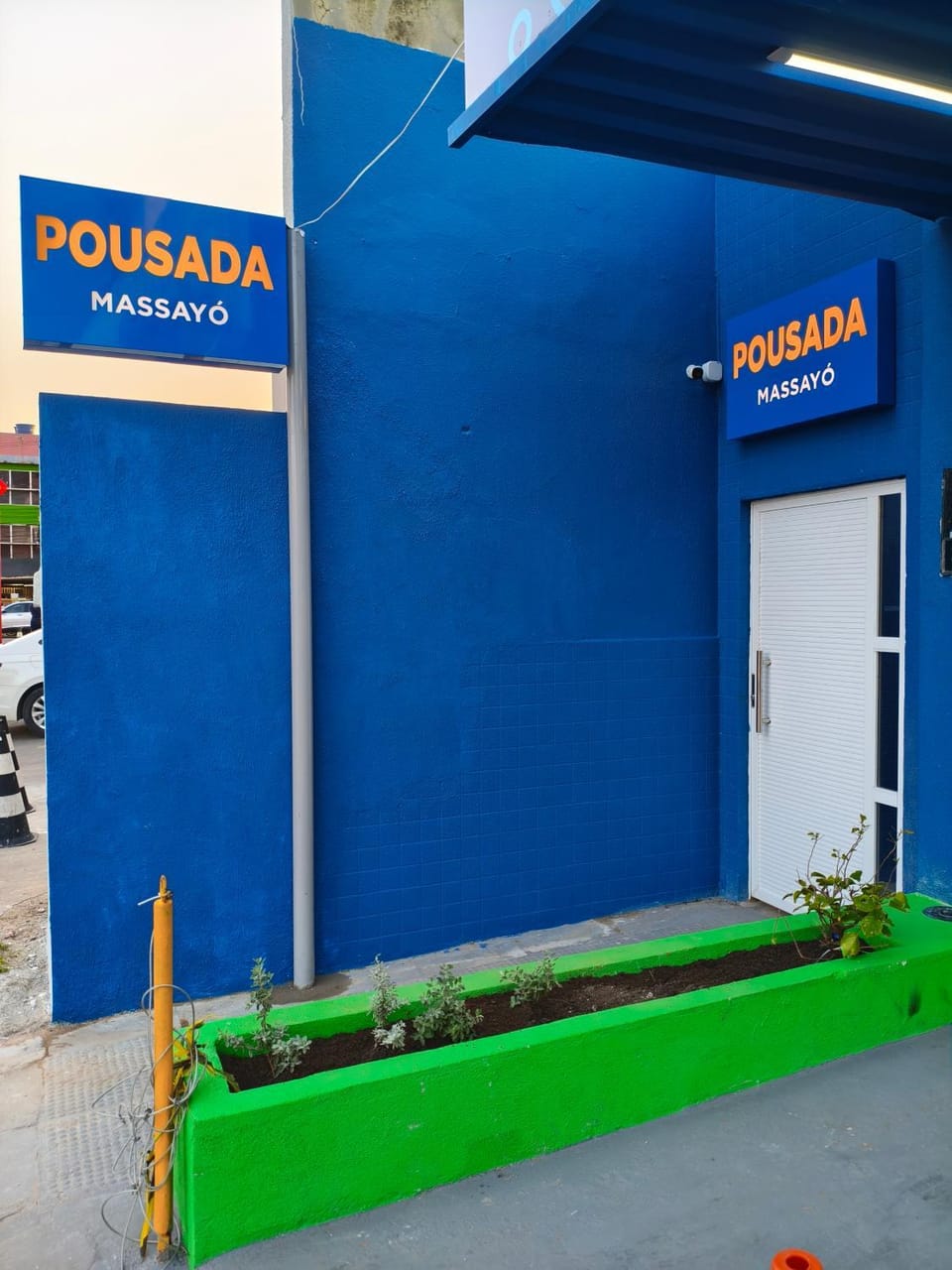Facade/entrance