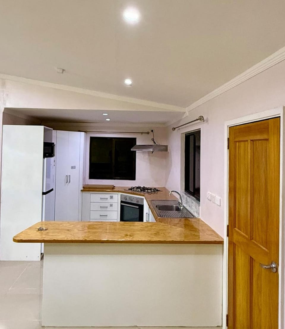 Kitchen or kitchenette, oven, stove
