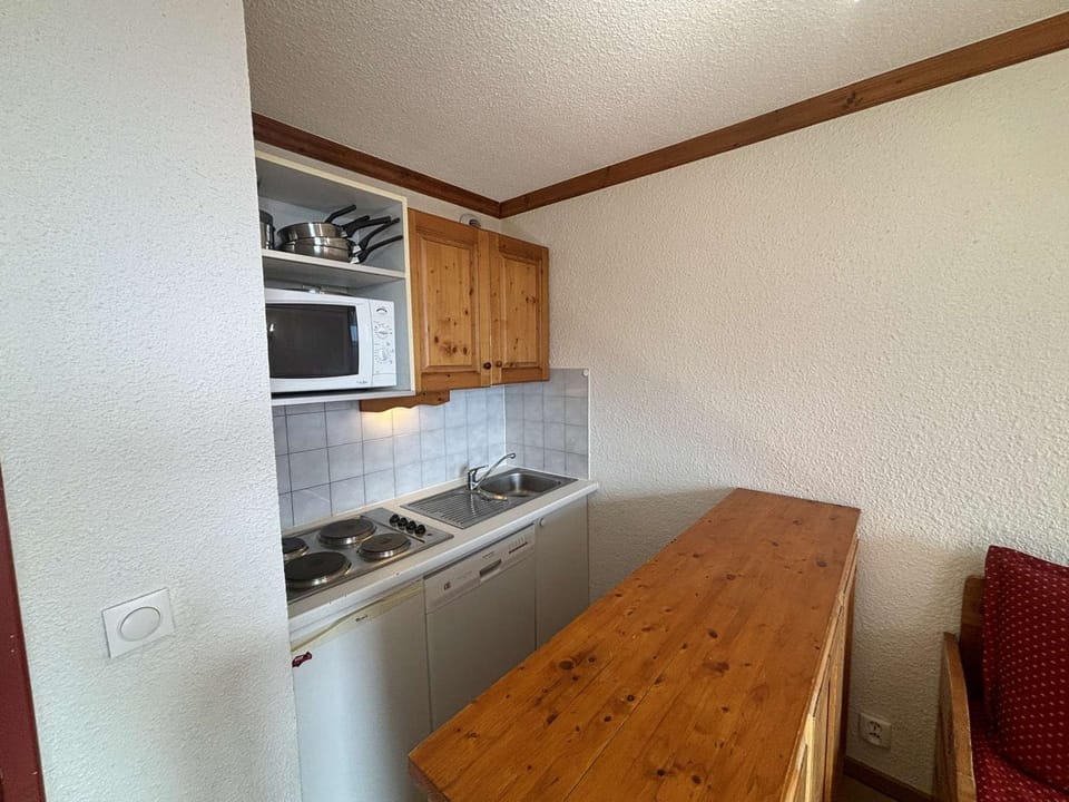 Studio cabine 4 pers. à L'Alpe d'Huez avec balcon - FR-1-405-373 Cabin in Huez