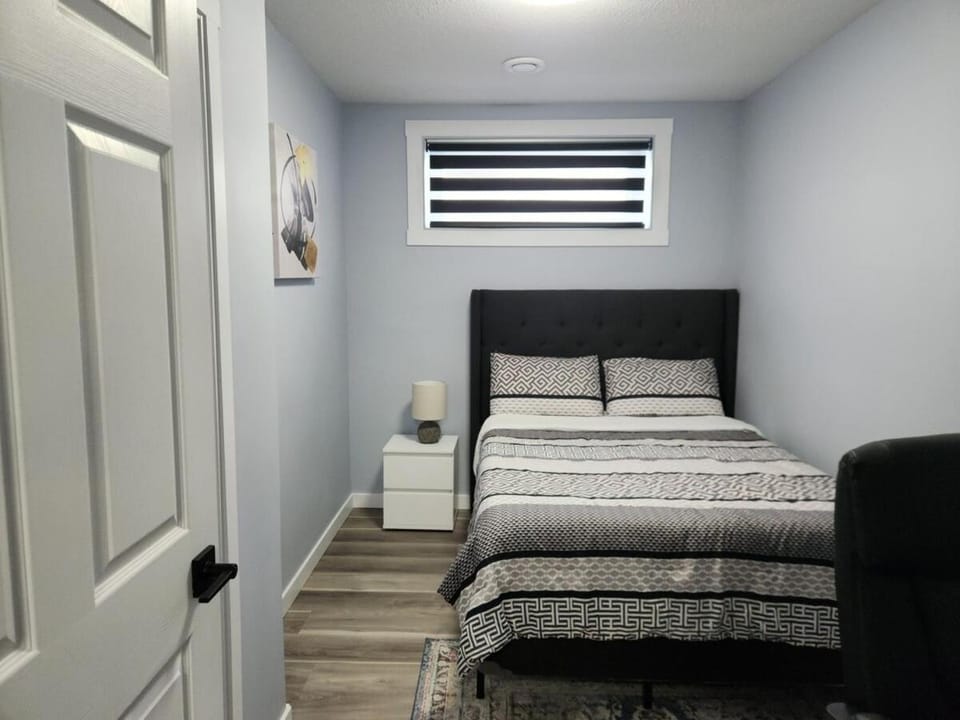 Cozy newly built basement suite Apartment in Regina