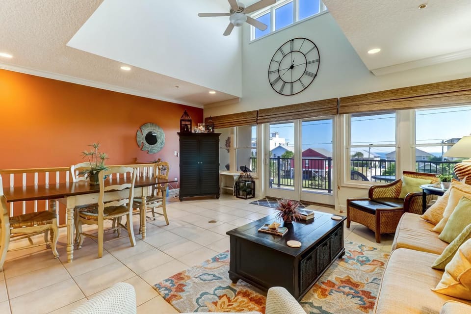 Pet Friendly Condo with Private Parking and Elevator Apartment in Fernandina Beach