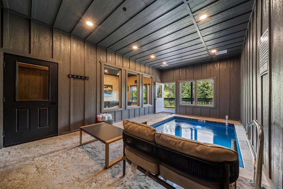 Pool view, Swimming pool