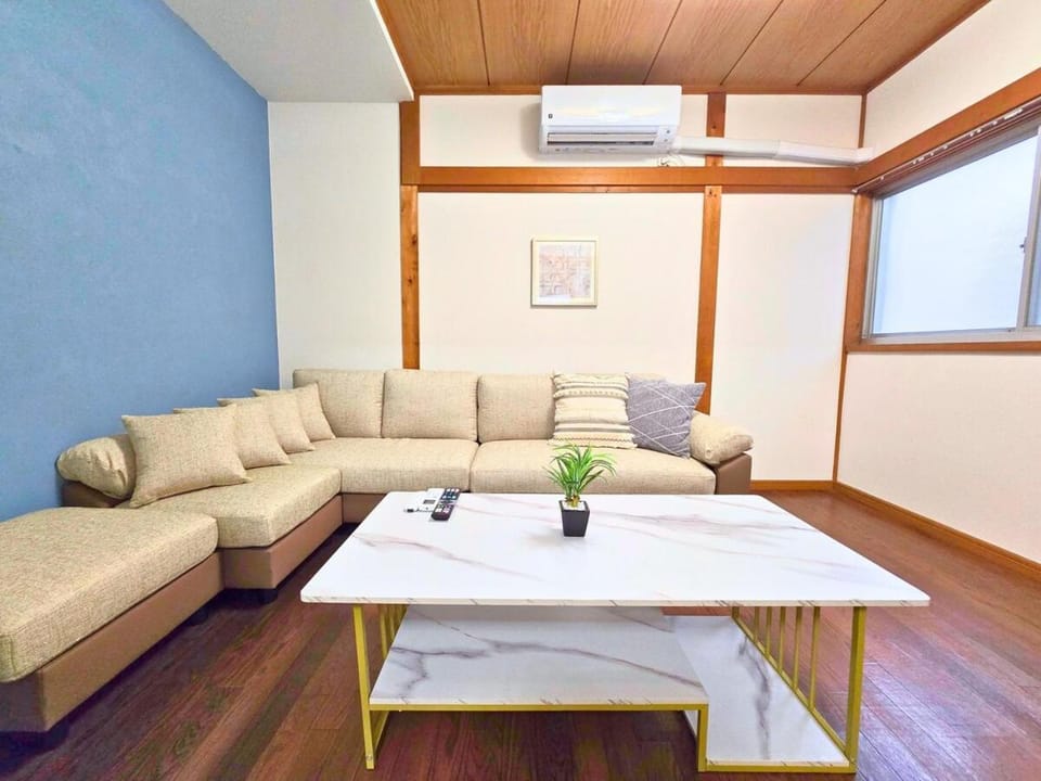 ゲストハウス奏 Private rental 136平米 5LDK Long-term stays OK Apartment in Osaka