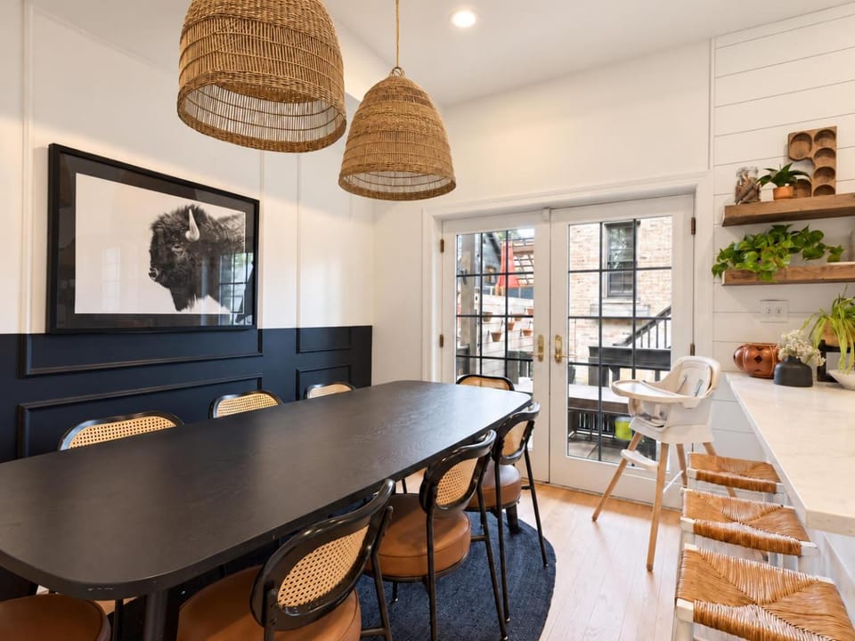 Historic Home Game Room w Pool Table Fire Pit Apartment in Chicago
