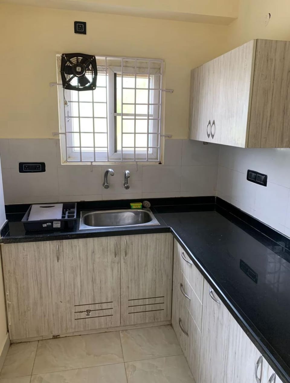 Tynampet Poes road 2 Apartment in Chennai