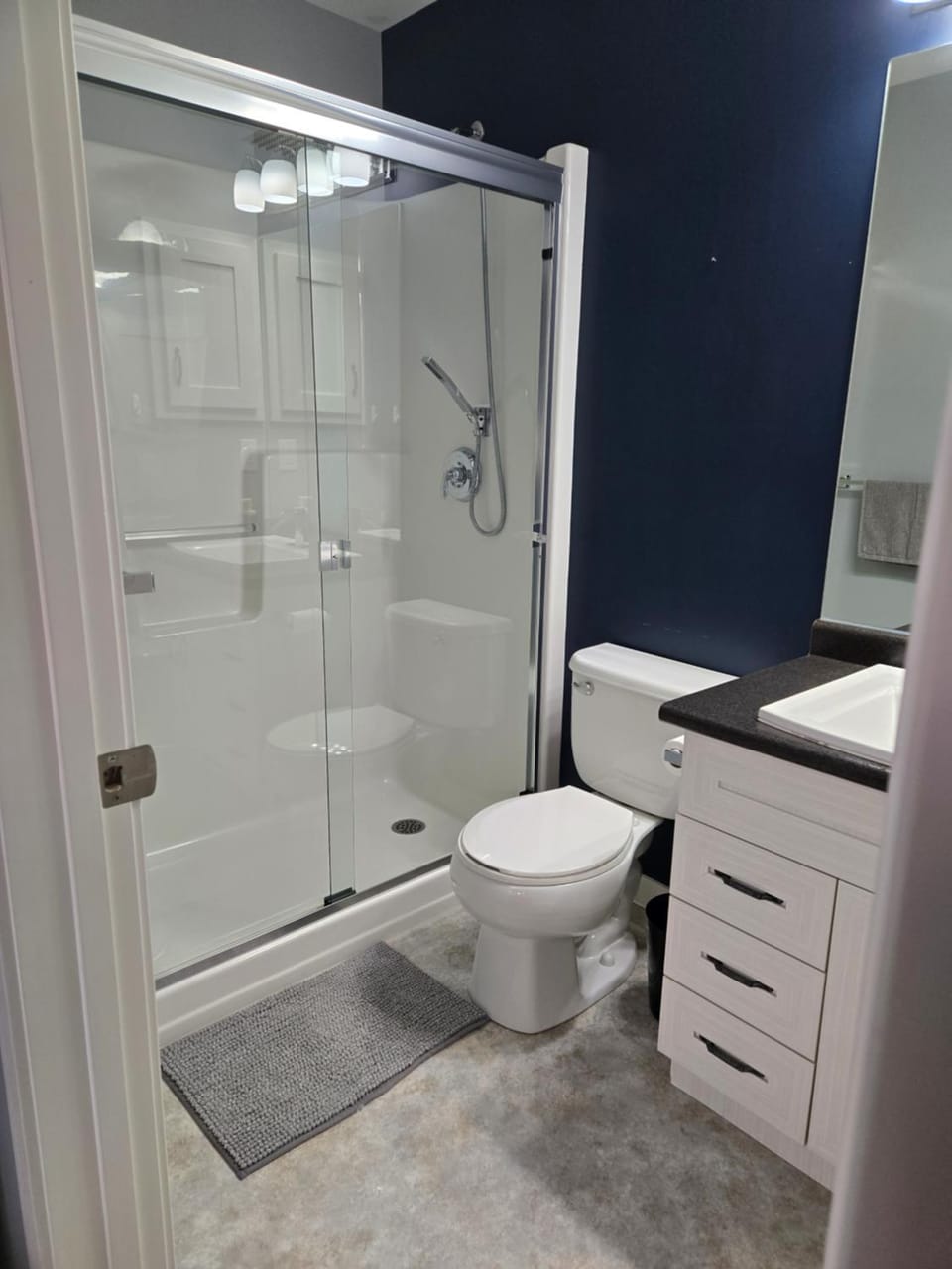 Shower, Toilet, Bathroom