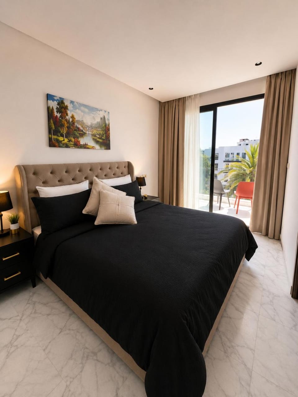 B-Living Oasis - Sunny 1BR, Palm Views, Balcony Apartment in Casablanca
