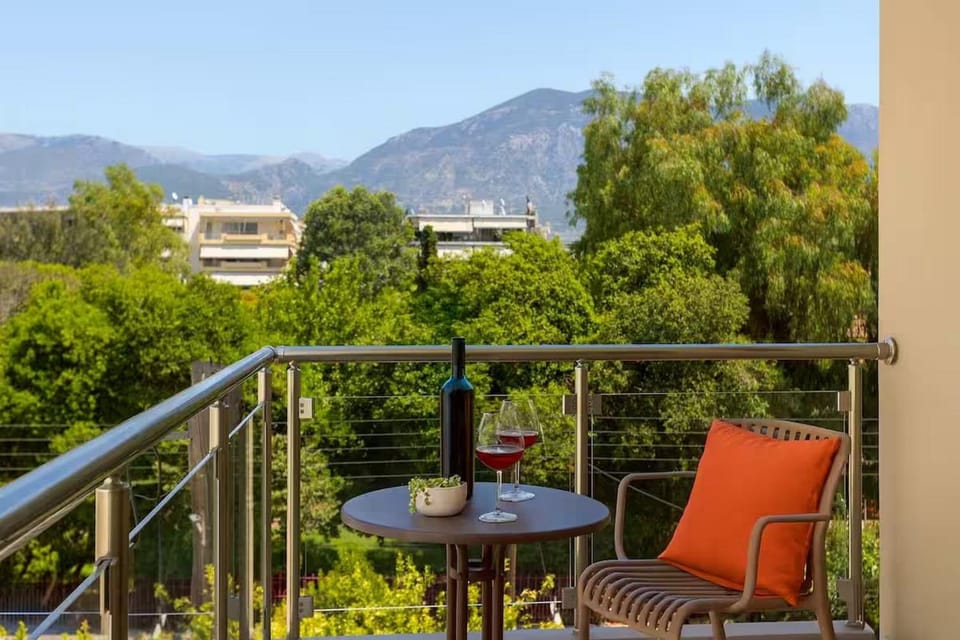 Natural landscape, View (from property/room), Balcony/Terrace, Landmark view, Mountain view