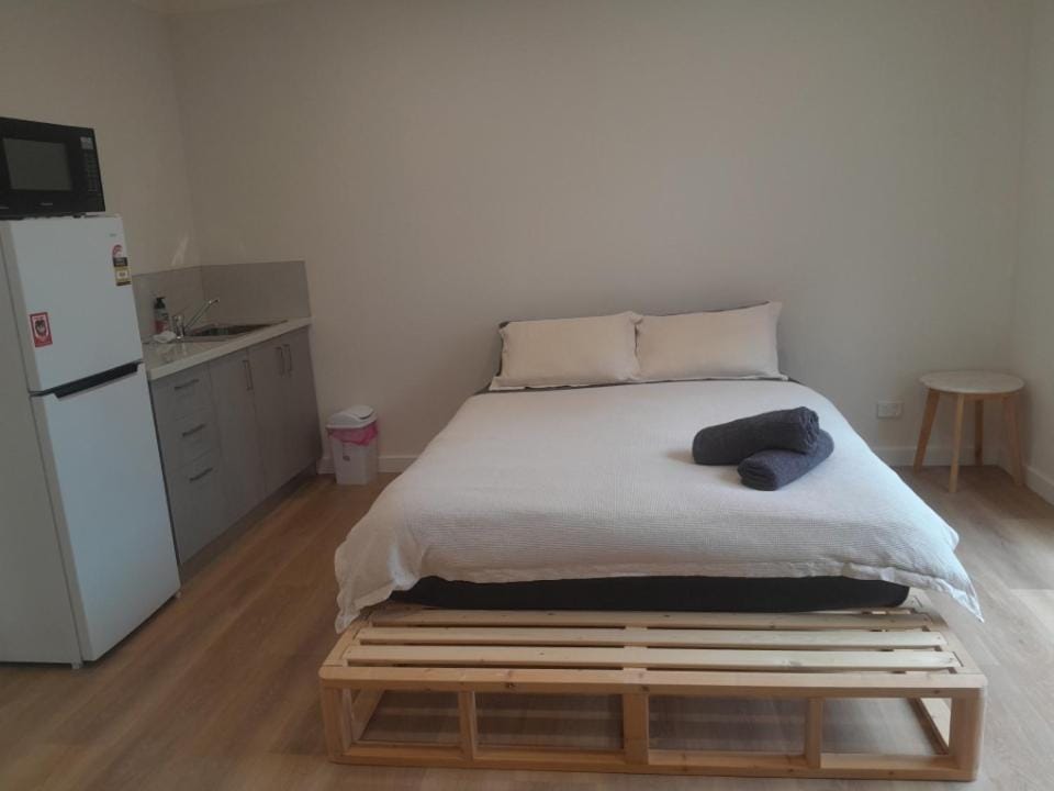 Kitchen or kitchenette, Bedroom, wardrobe