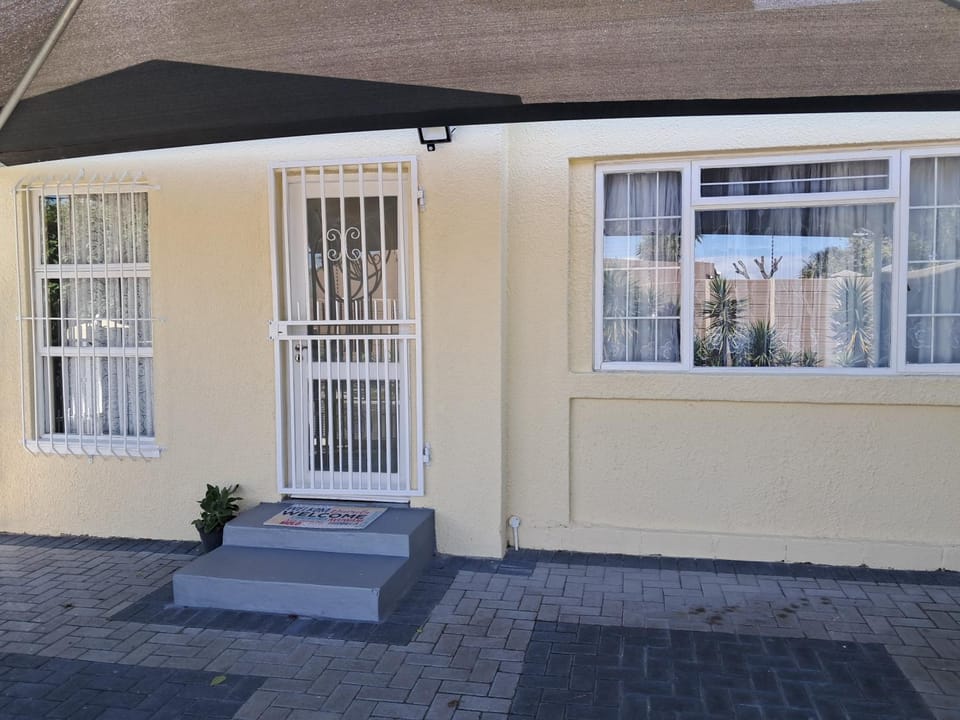 Deo Volente Self-Catering Cottage Apartment in Cape Town
