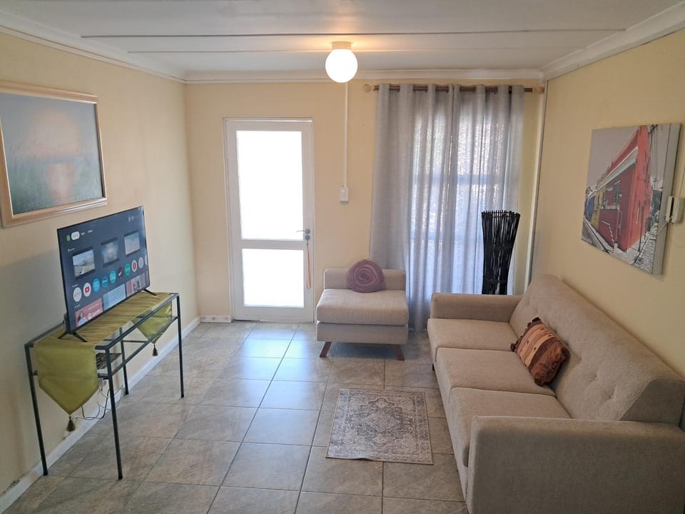 Deo Volente Self-Catering Cottage Apartment in Cape Town