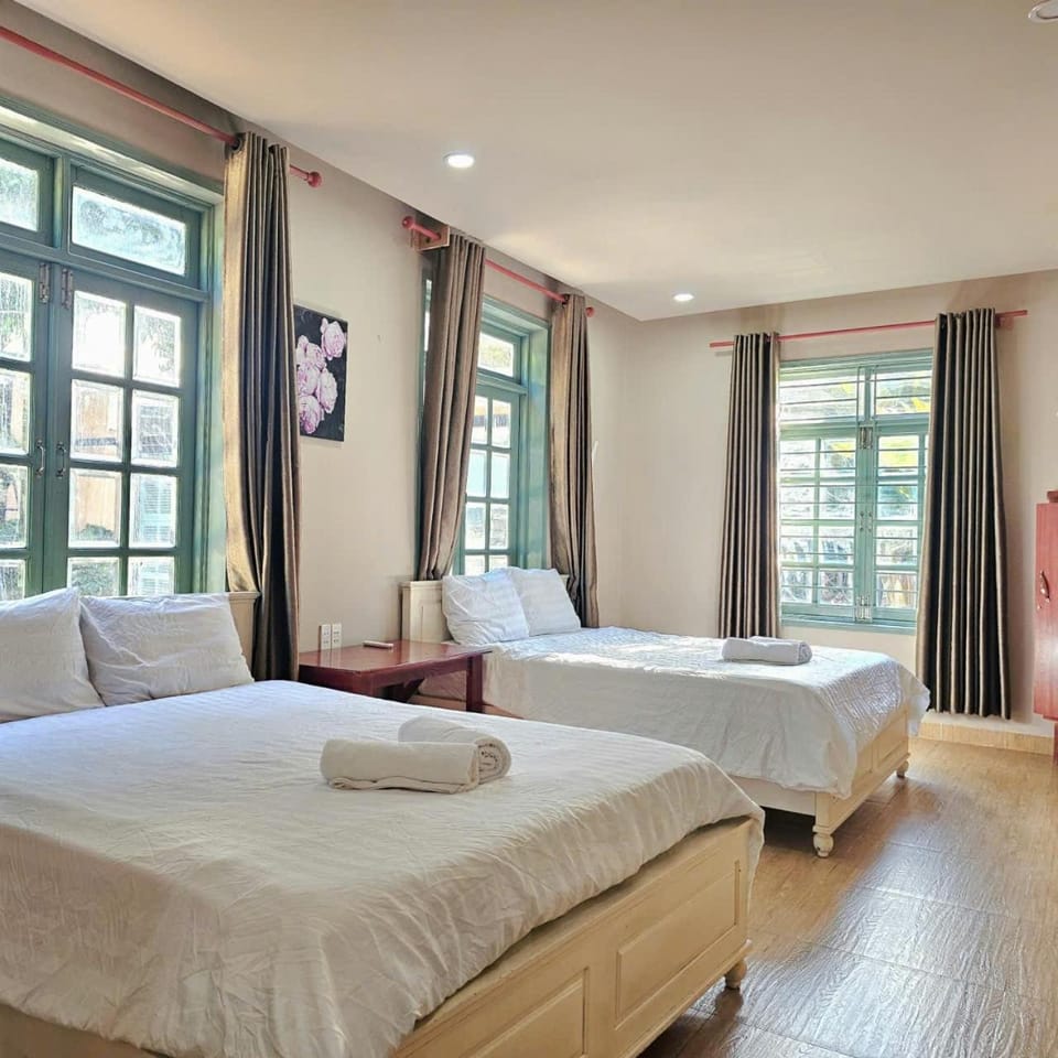 Bedroom, towels