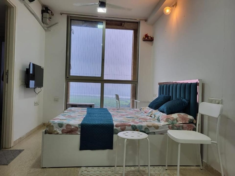 Skyline Vista, Brand New Serene Studio Apartment in Thane