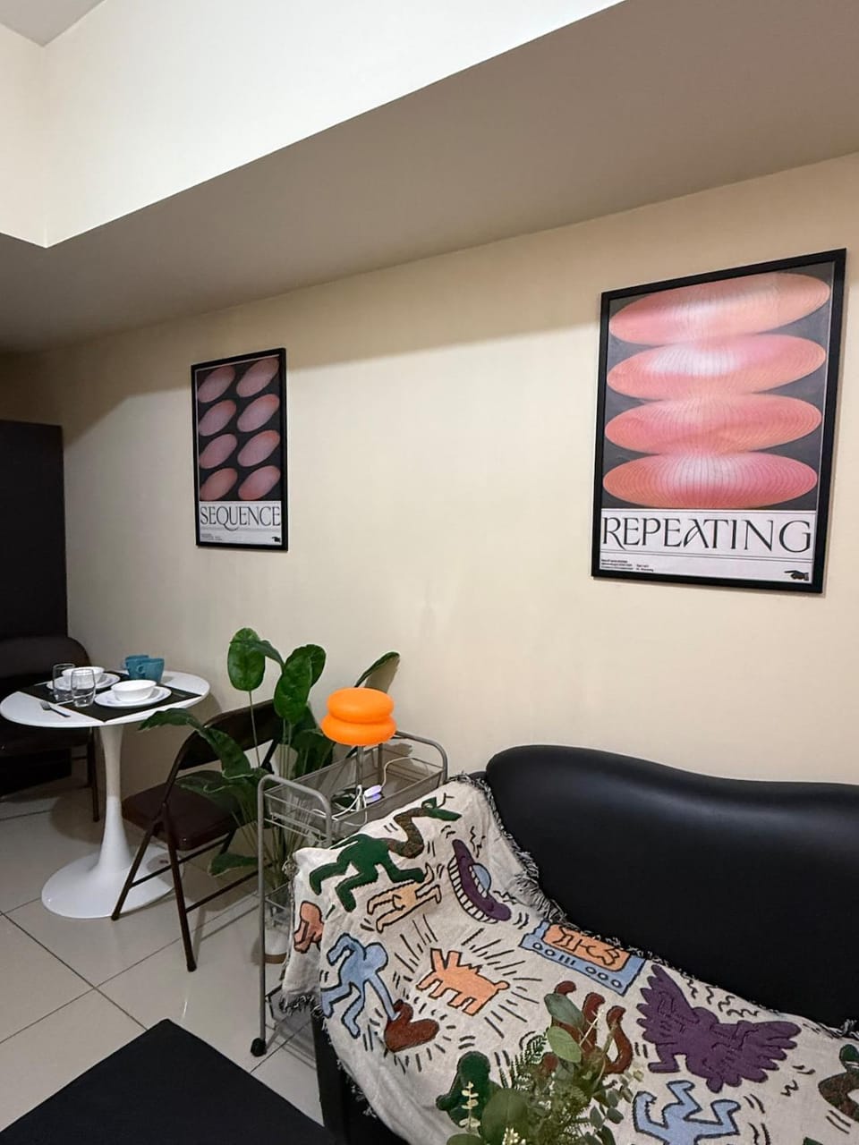 Pocco-breeze-moonlight Apartment in Pasay