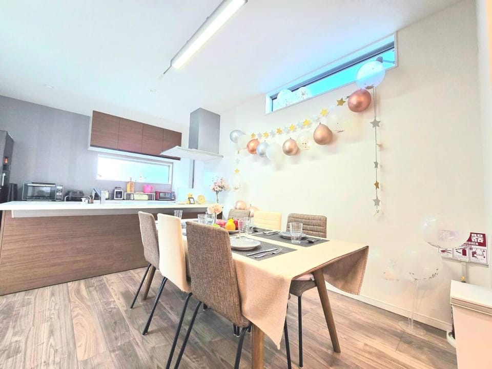 Blessed sun 1 station from Tennoji Station 2 floors Apartment in Osaka