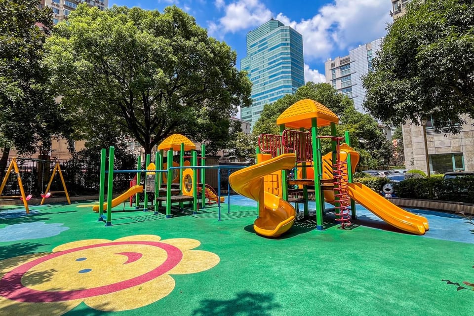 Spacious 2BR Apartment Xujiahui Center Close to Metro Apartment in Shanghai