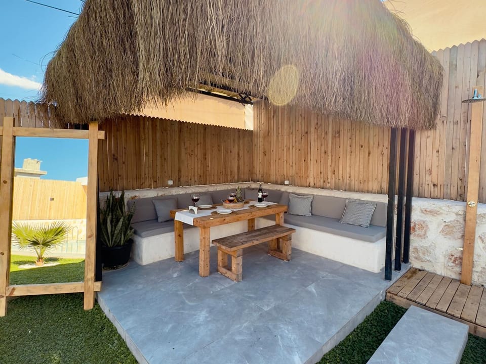 Patio, Seating area