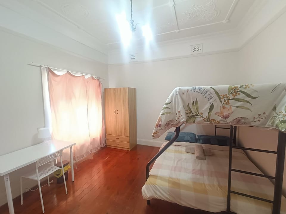 Easy Triple Room in Earlwood - EW1 Vacation rental in Sydney