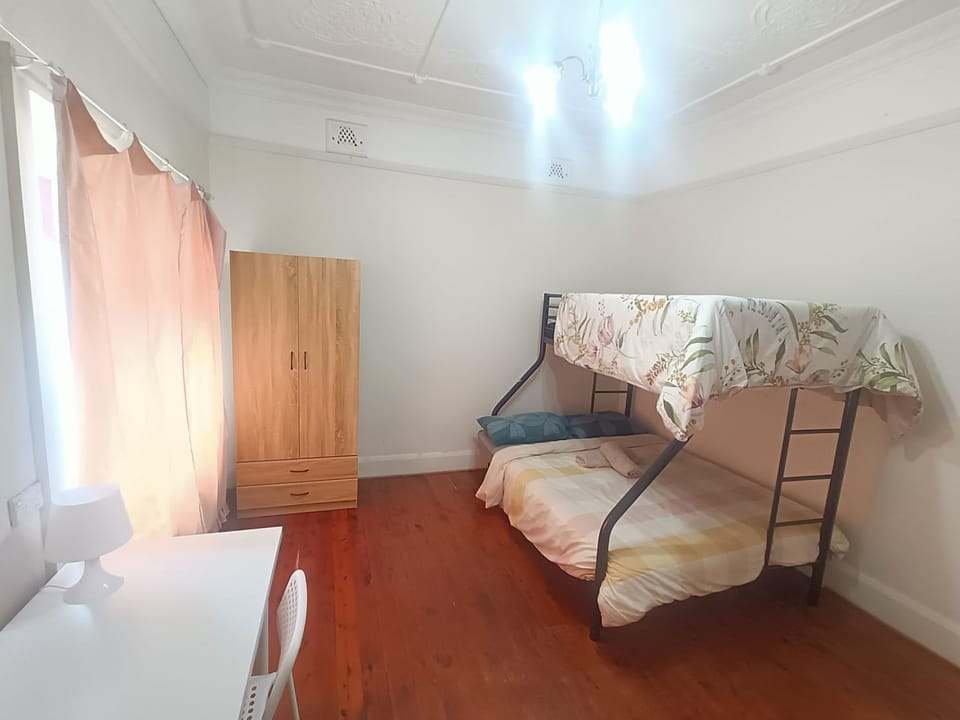 Easy Triple Room in Earlwood - EW1 Vacation rental in Sydney
