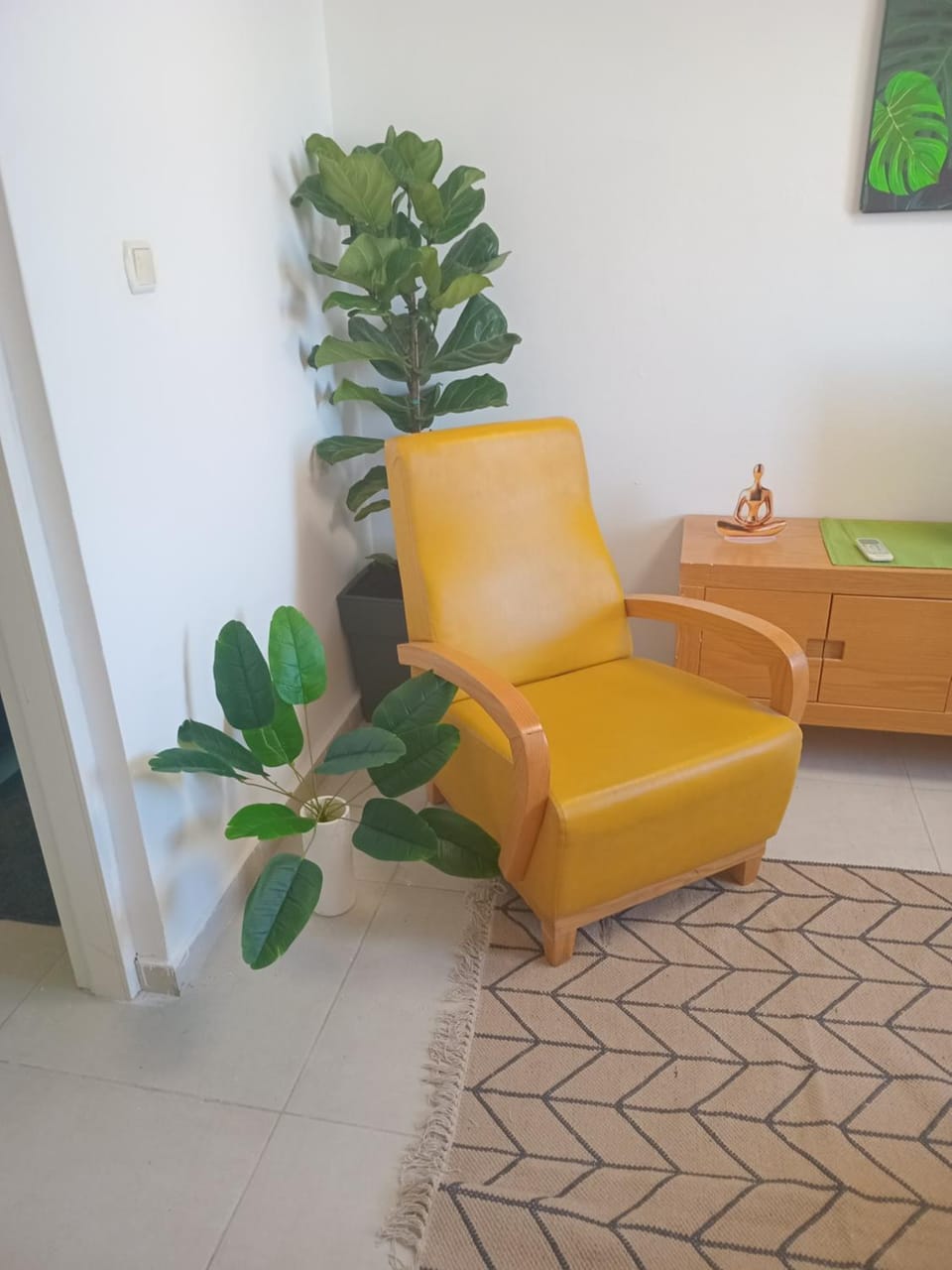 מון Apartment in South District