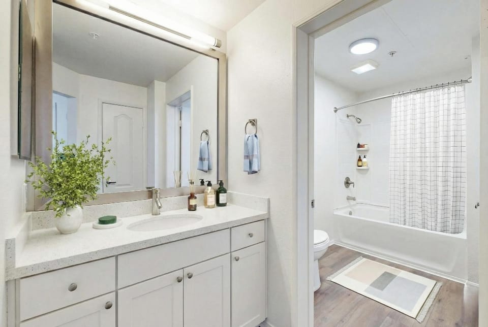 Shower, Bathroom, Bath, towels
