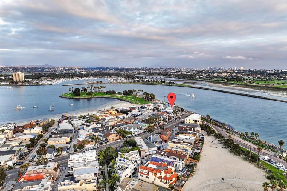 Mission Beach Gem - 1BR Near the Ocean House in Mission Beach