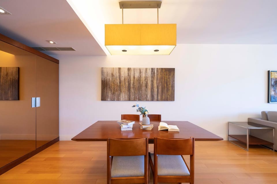 Bright 2BR Apartment Yongxin Century Close to Metro Lines one nine eleven Apartment in Shanghai