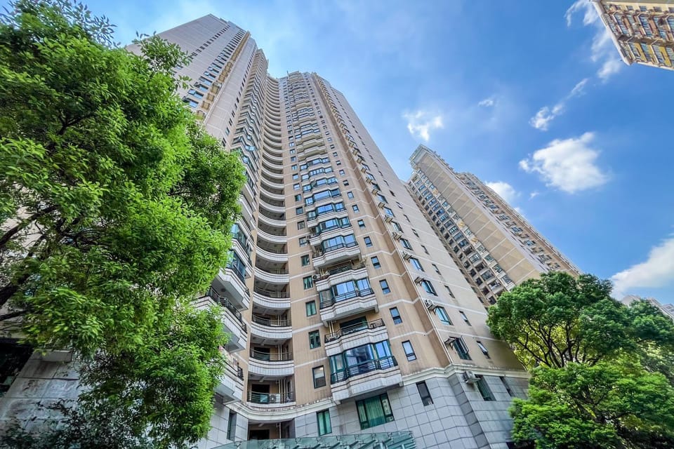 Bright 2BR Apartment Yongxin Century Close to Metro Lines one nine eleven Apartment in Shanghai