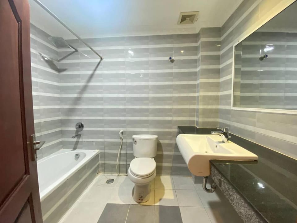 Toilet, Bathroom, Bath, towels