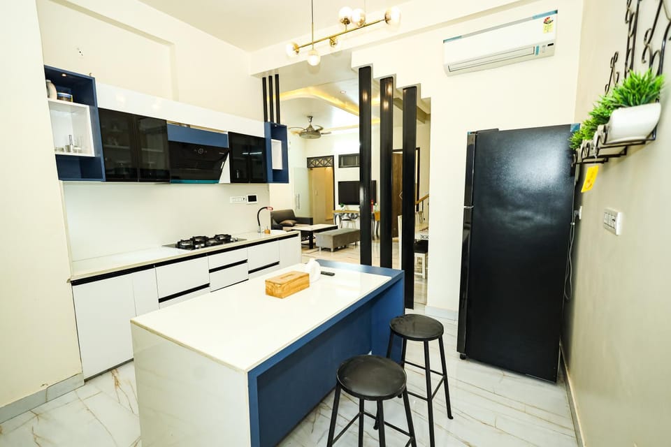 4 rooms Bunglow with pool and jacuzzi Apartment in Jaipur