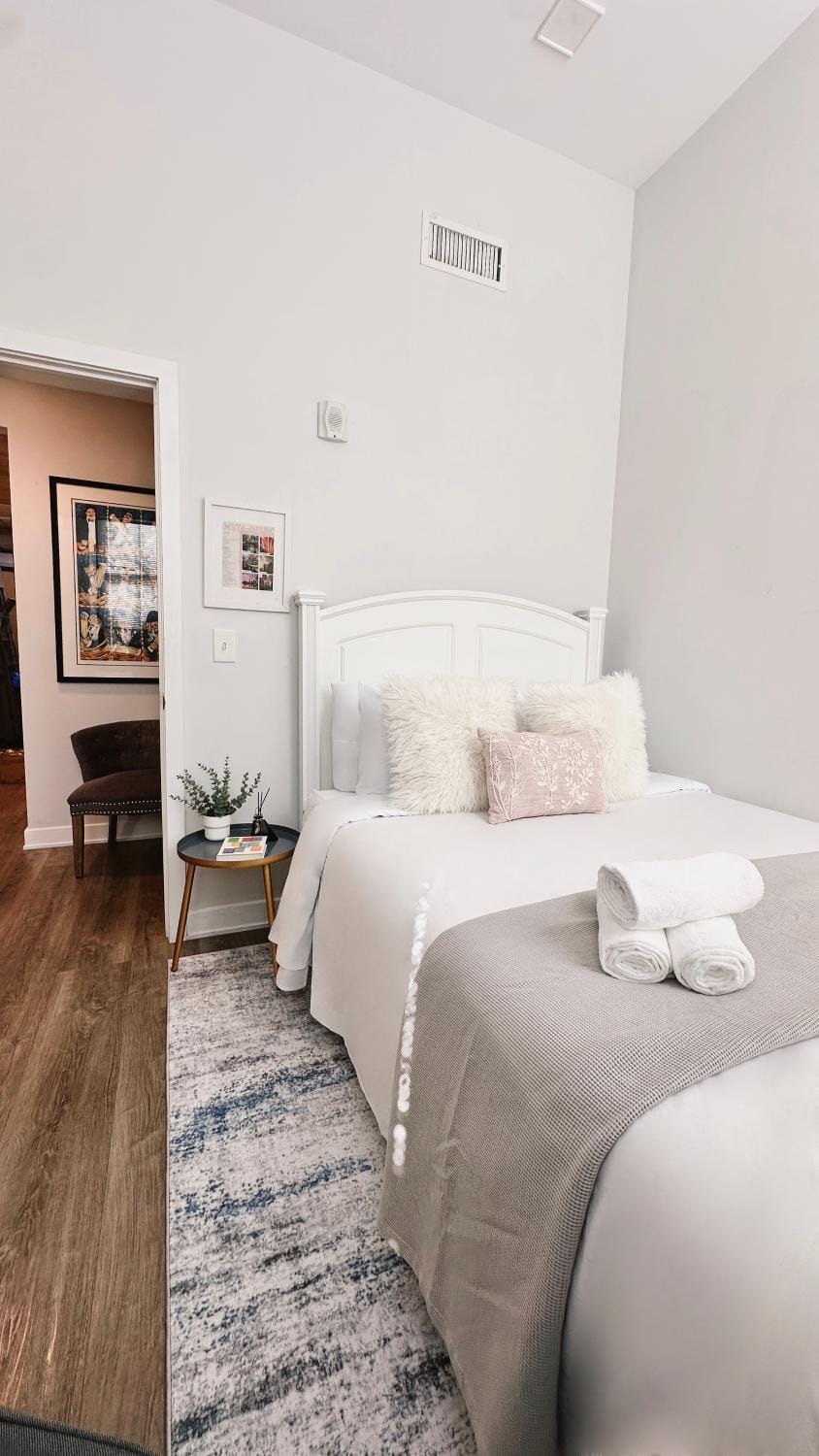 Bed, Bedroom