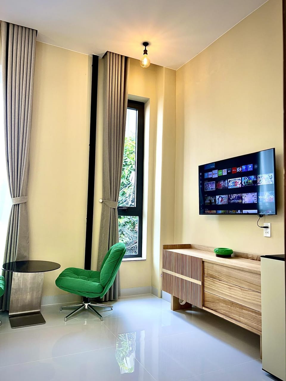 Communal lounge/ TV room, TV and multimedia