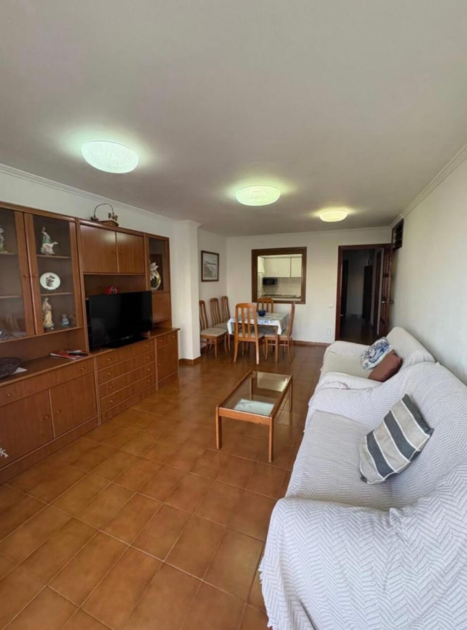 TV and multimedia, Living room, Dining area