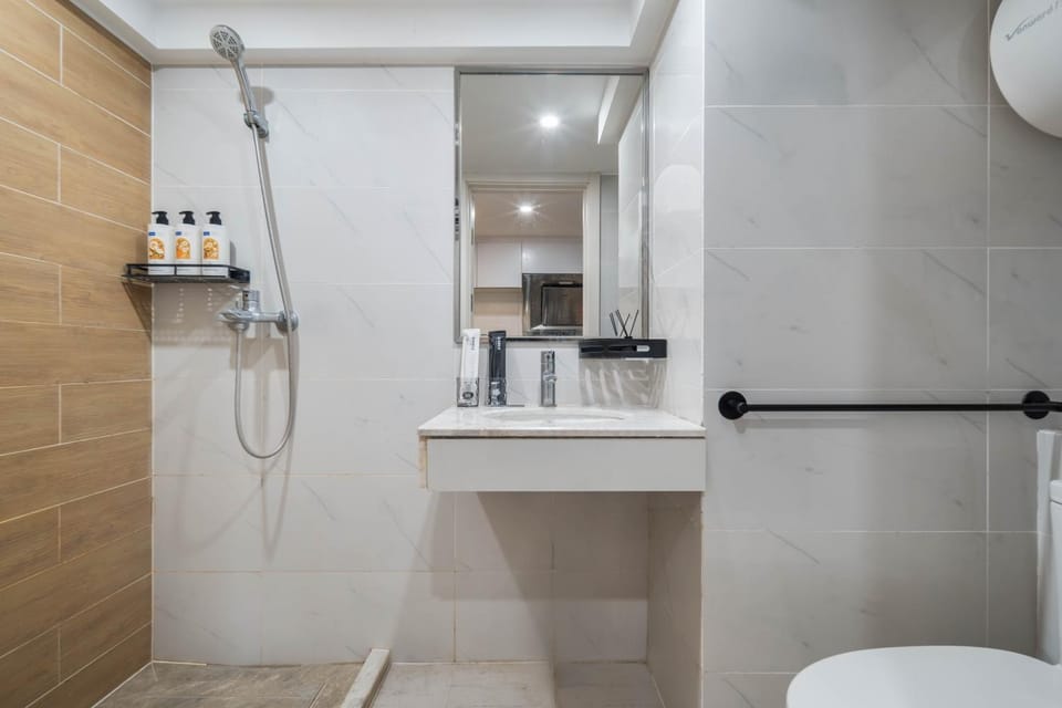 Shower, Bathroom