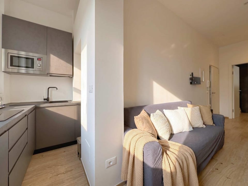 Homeby - Carracci Loft Apartment in Bologna