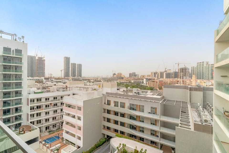 FIRST CLASS Studio Minimalist Chic Retreat Apartment in Dubai