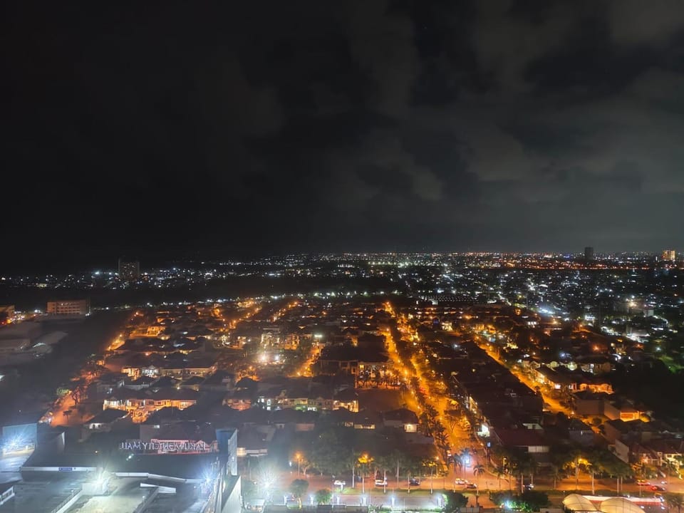Comfy Studio Apartemen Bella Tower by ERELYN Apartment in Surabaya