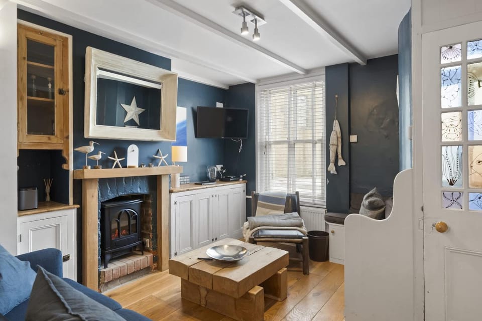 Cosy Fisherman's Cottage Seconds from Waterfront House in Saint Ives