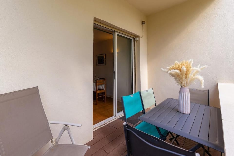 Balcony/Terrace, Dining area